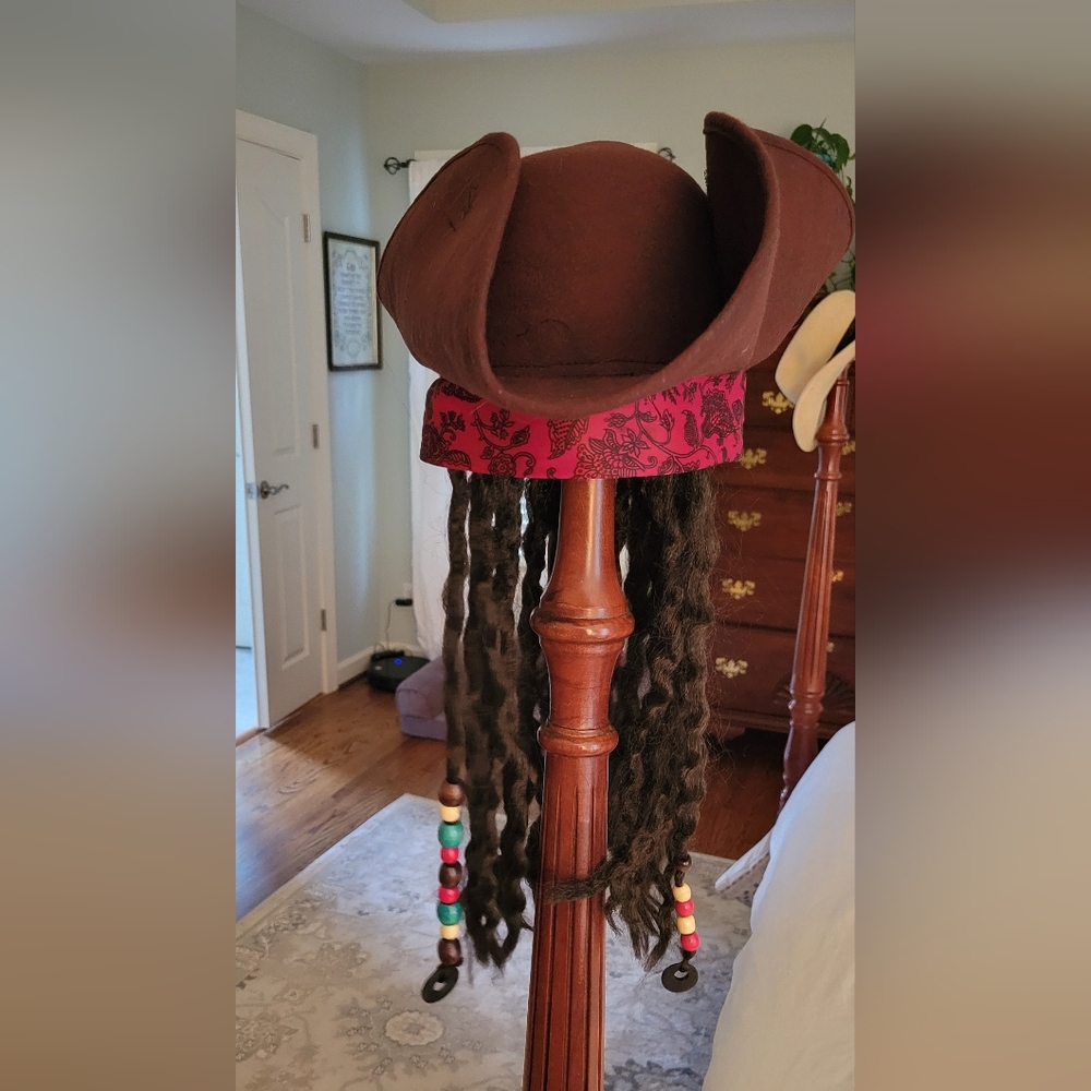 Pirate hat